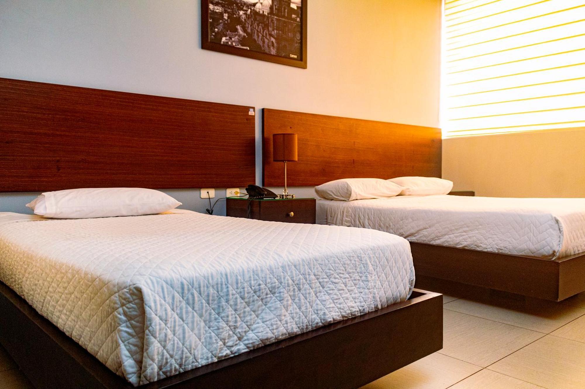 Zafra'S Hotel La Troncal Kültér fotó
